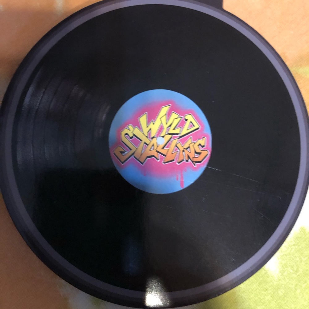 Wyld Stallyns Record eyeshadow palette and built in mirror.
VAMPYRE COSMETICS